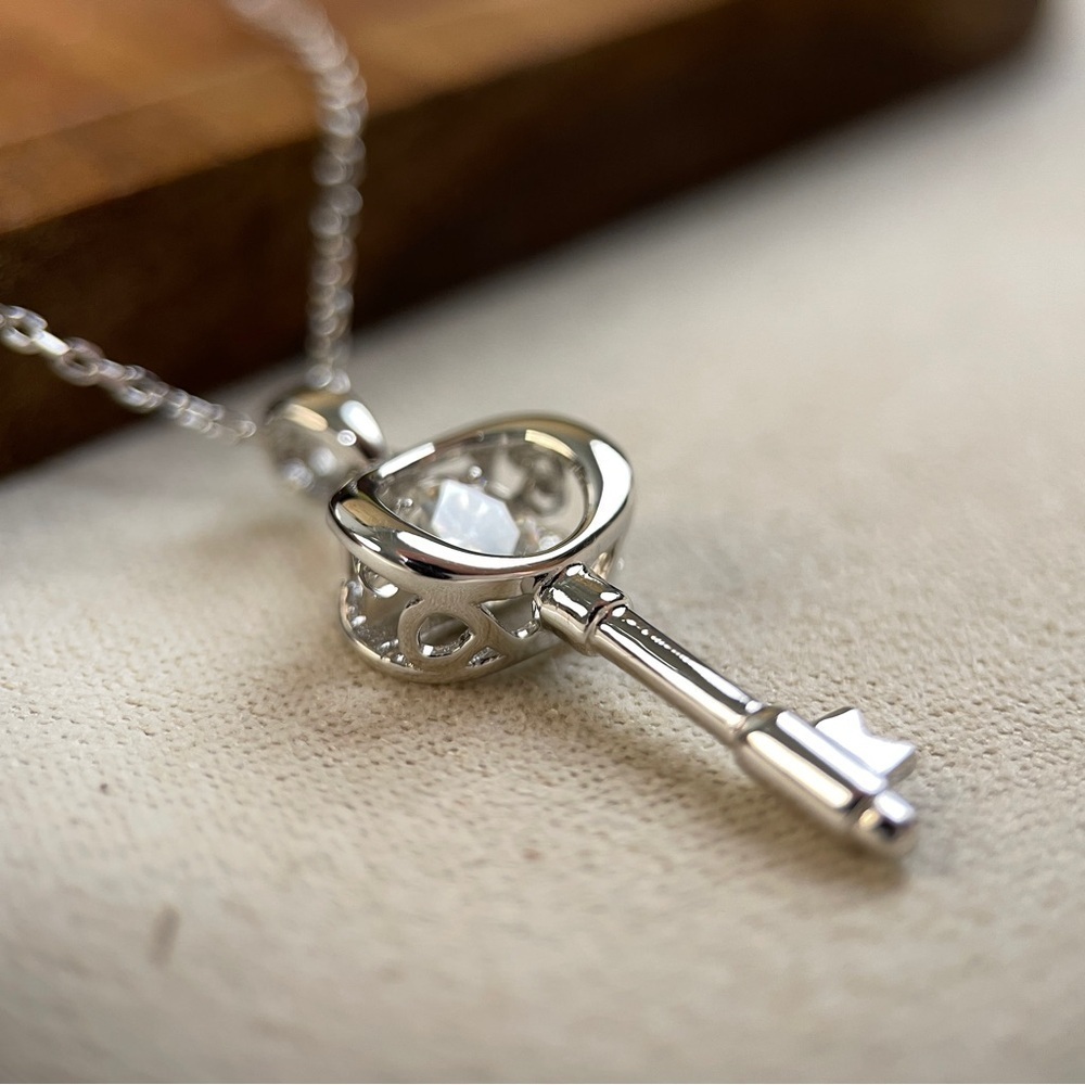 S925 Moissanite Gemstone Love Key Pendant Necklace